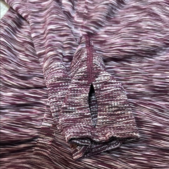 Athleta Relaxed Athletic Long Sleeved Top with Thumbholes - Picture 3 of 5